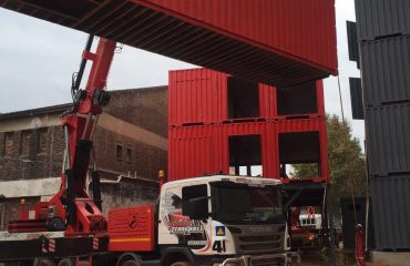 heavy duty crane truck